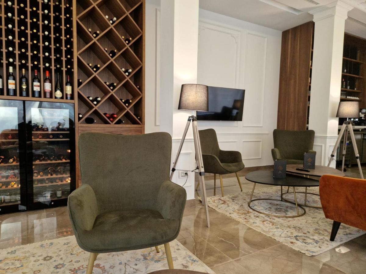 H41 Luxury Suites Beograd Bagian luar foto