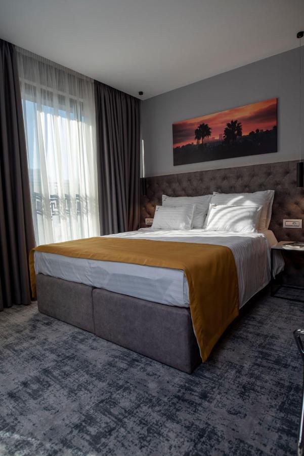 H41 Luxury Suites Beograd Bagian luar foto