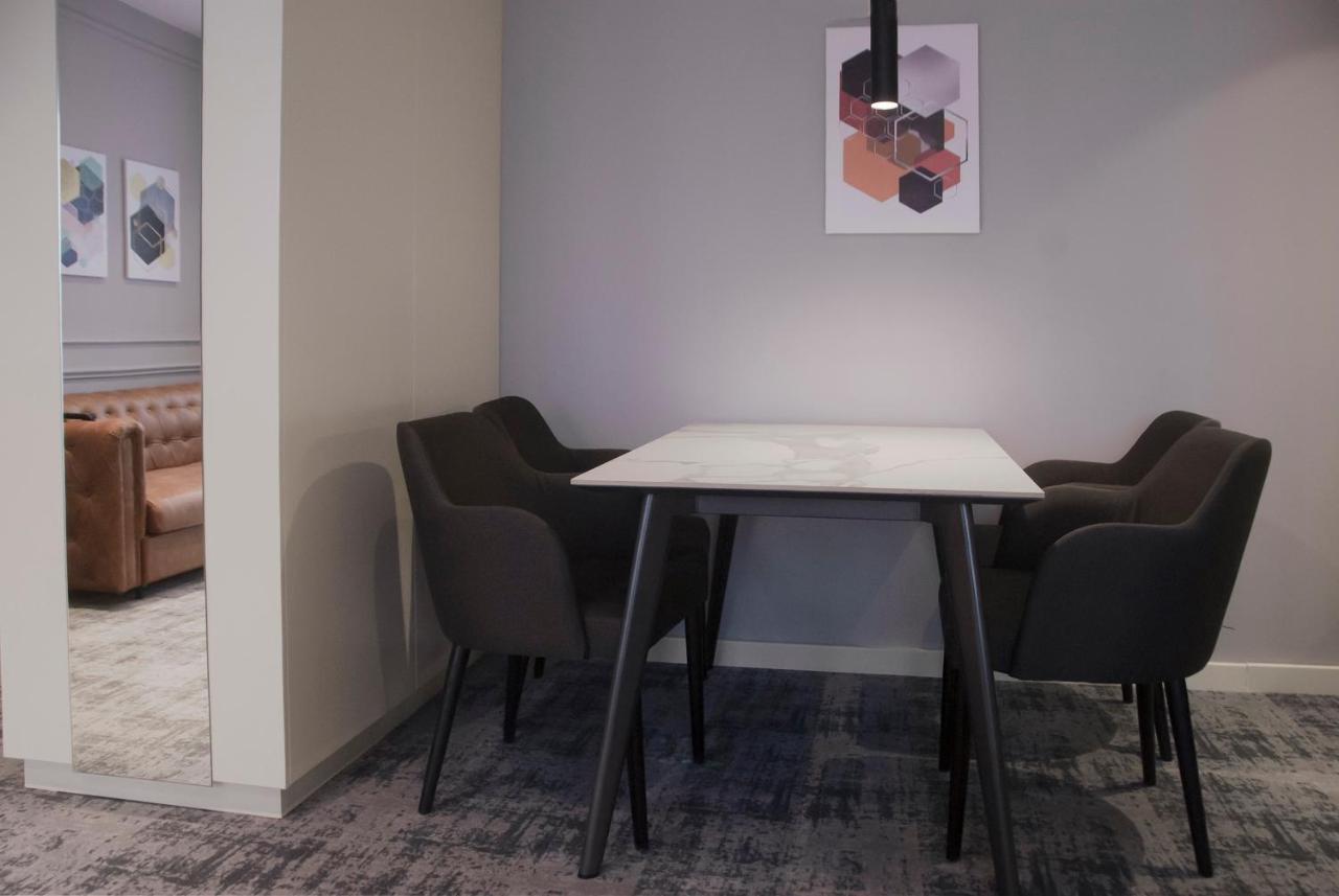 H41 Luxury Suites Beograd Bagian luar foto